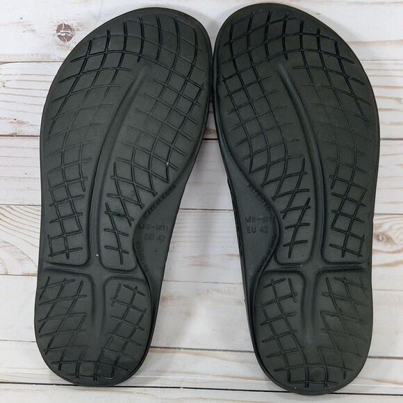 Oofos Ooriginal Flip Flops Mens Size 9 Black Comfort Recovery Sandals, Womens 11 - Picture 8 of 9